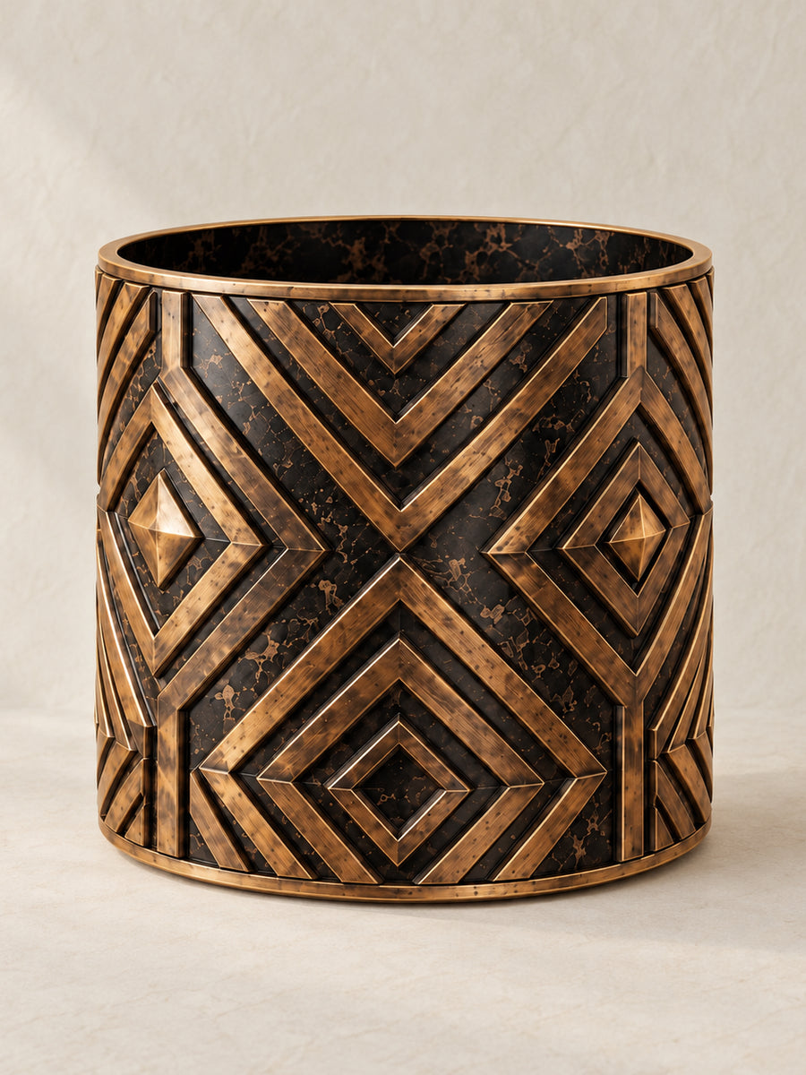 Kuba Planter M – surface and form detail