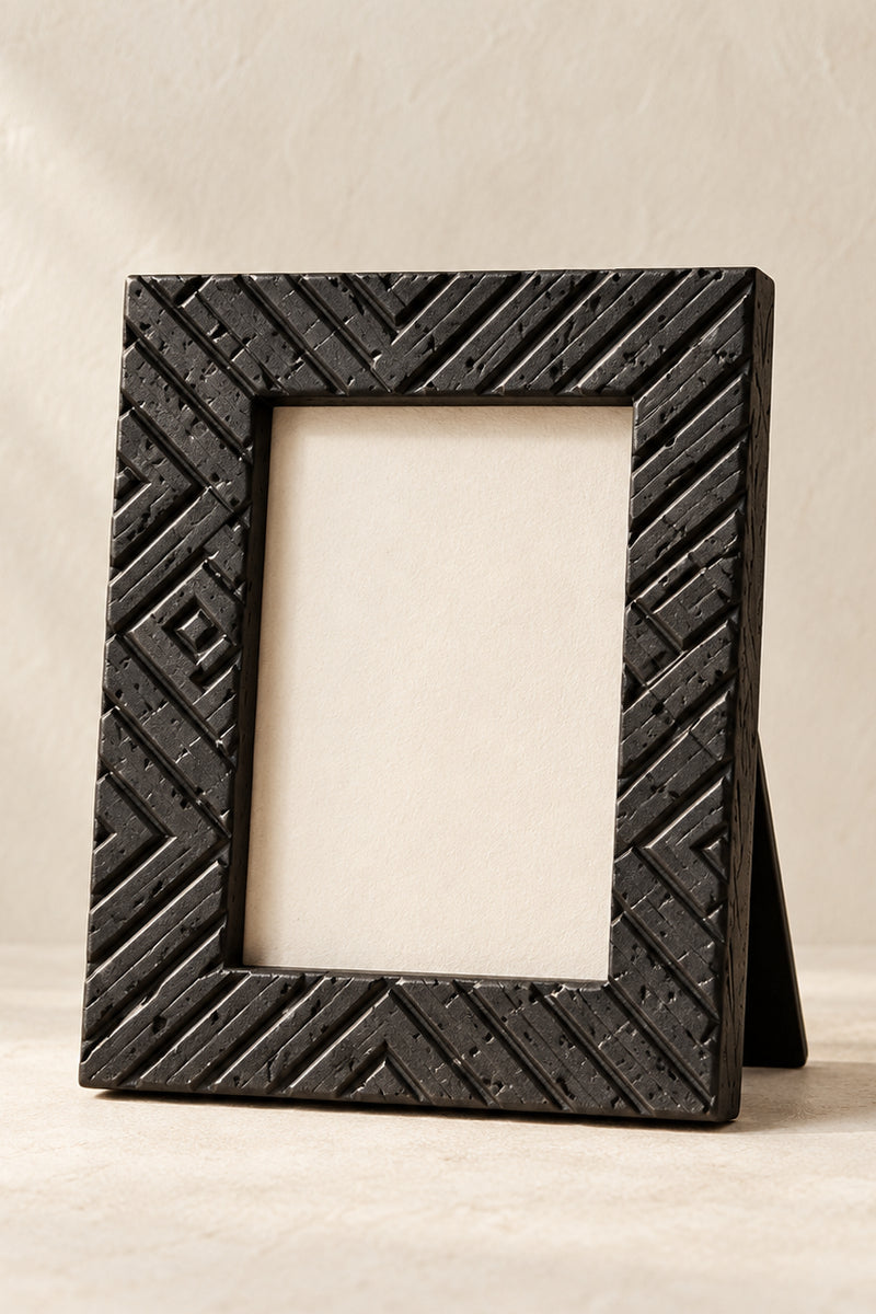 Kasai Weave Frame 13 × 18 – close-up detail