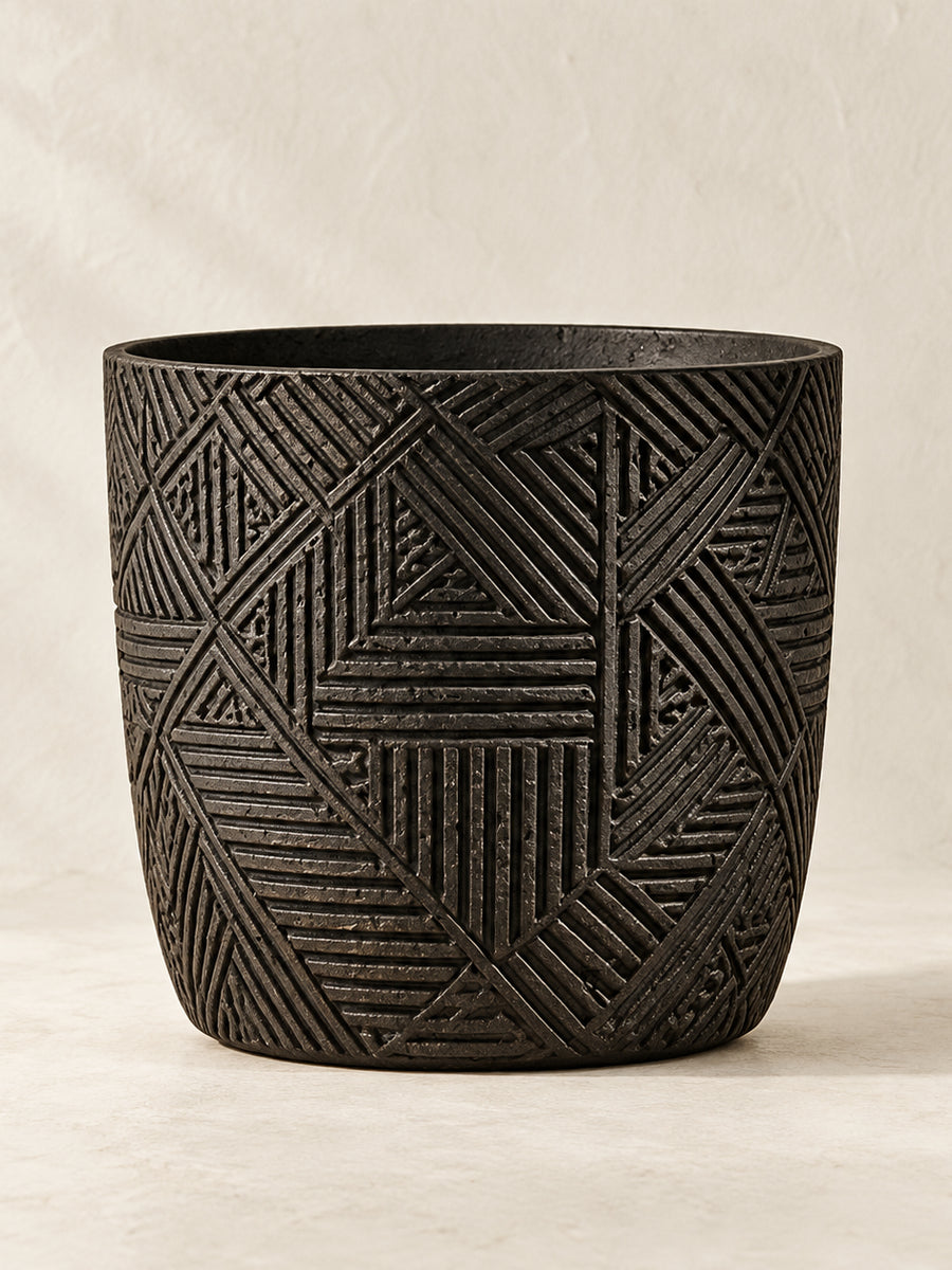 Kasai Weave Planter M – surface and form detail
