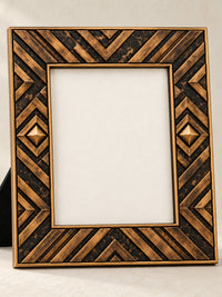 Kuba Frame 13 × 18 – surface and form detail