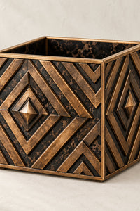 Kuba Pencil Holder – close-up detail